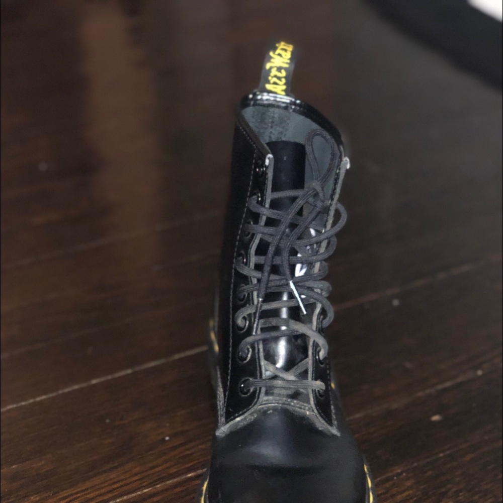Doc Martens - Picture 2 of 5
